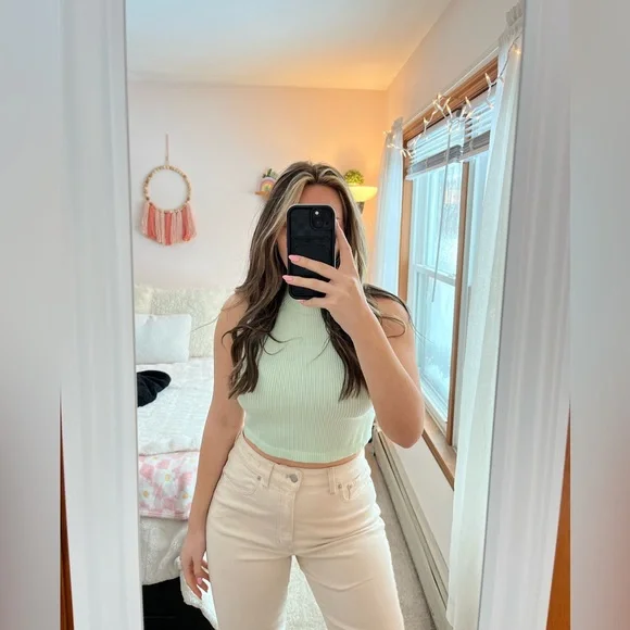 Aeropostale Light Green Ribbed Crop Top - Picture 1 of 2
